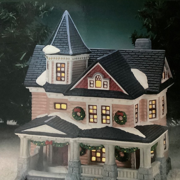 2 NIB Vintage Heartland Valley Village Deluxe Porcelain Lit Houses (See Listing) - Picture 6 of 6